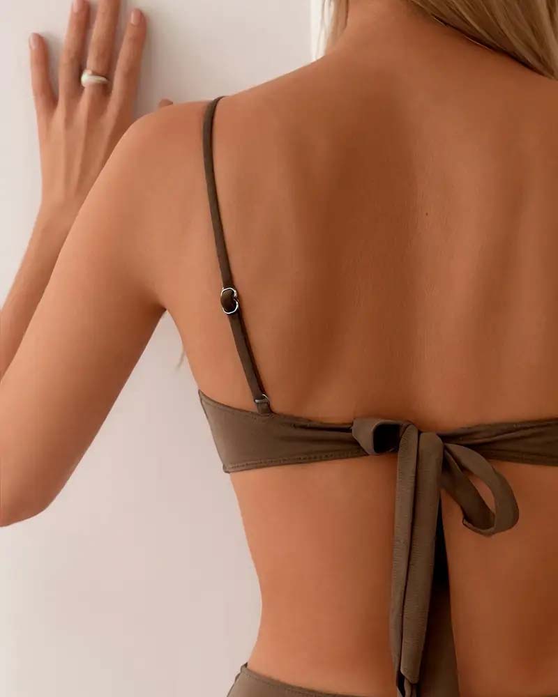 Bikini de dos piezas sexy y a la moda