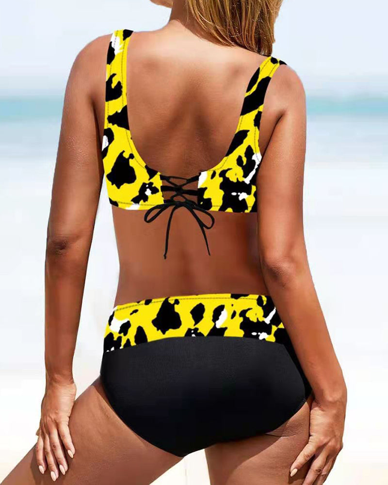 Bikini alegre y colorido