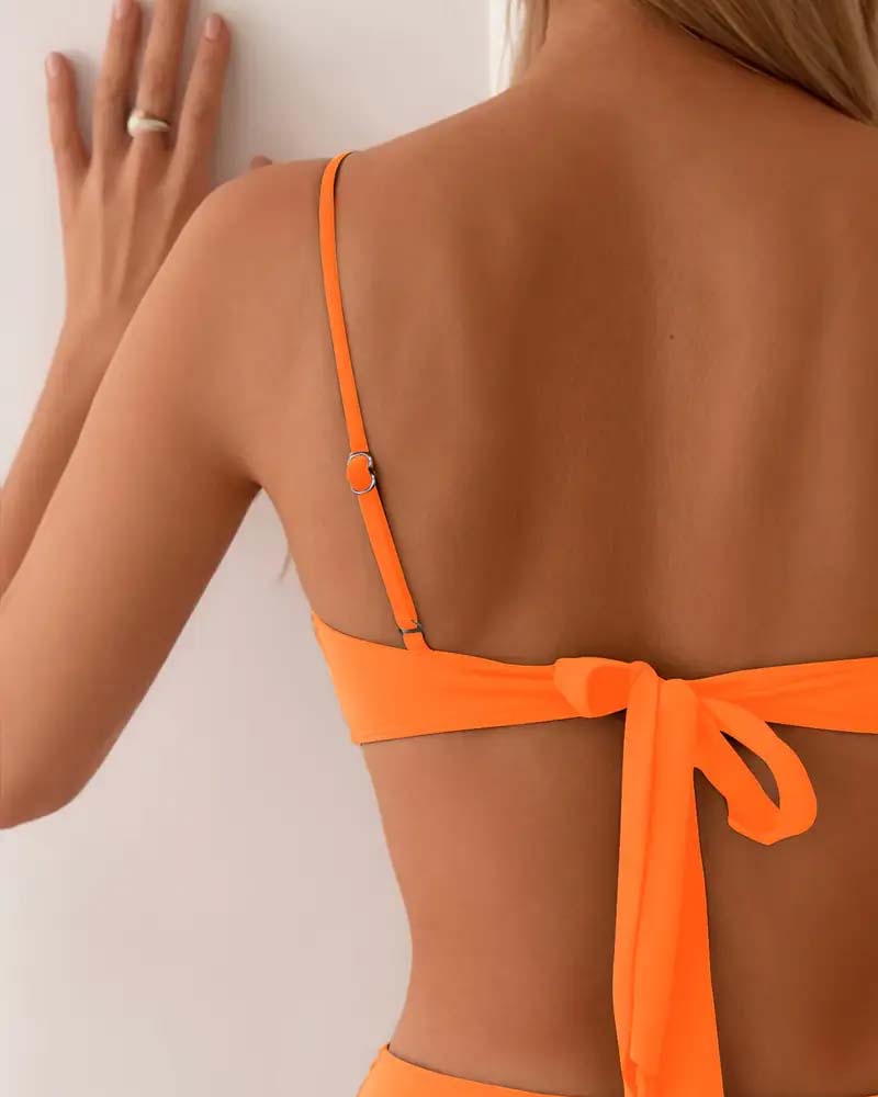 Bikini de dos piezas sexy y a la moda
