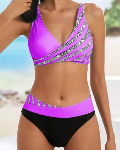 Bikini impreso en tonos cálidos
