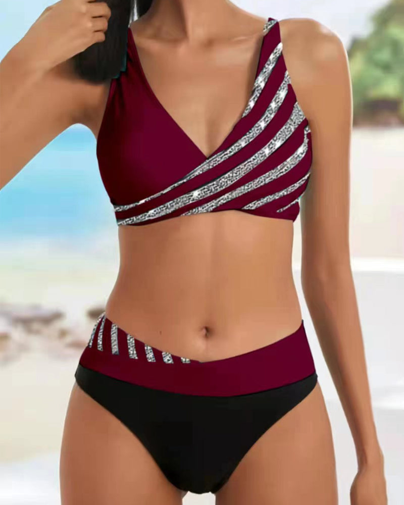 Bikini impreso en tonos cálidos