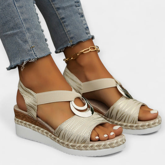 Sandalias romanas con trenzado