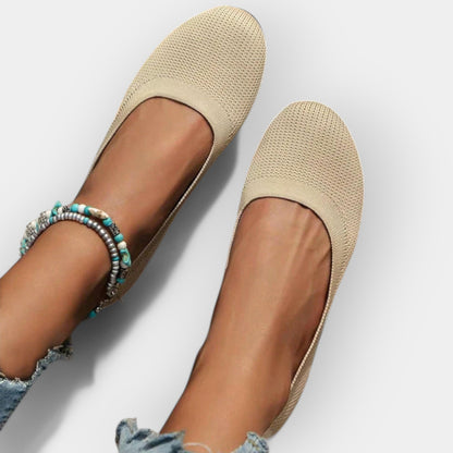 Sandalias simples con estilo elegante