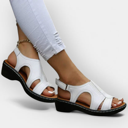 Sandalias de cuero estilizadas